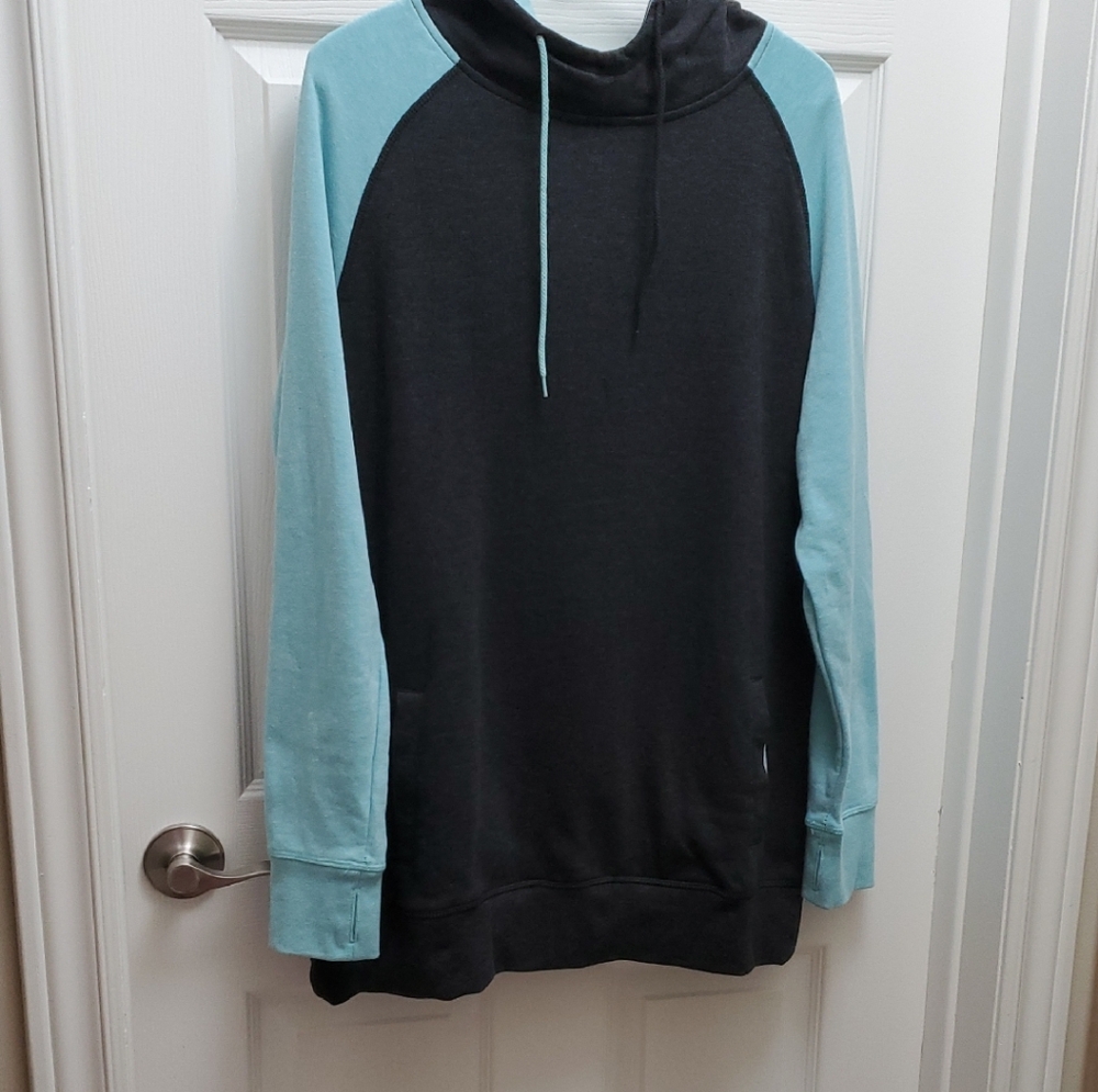 🌺 3 / $ 45 Two-Tone Charcoal Grey and Blue Women's Sweatershirt